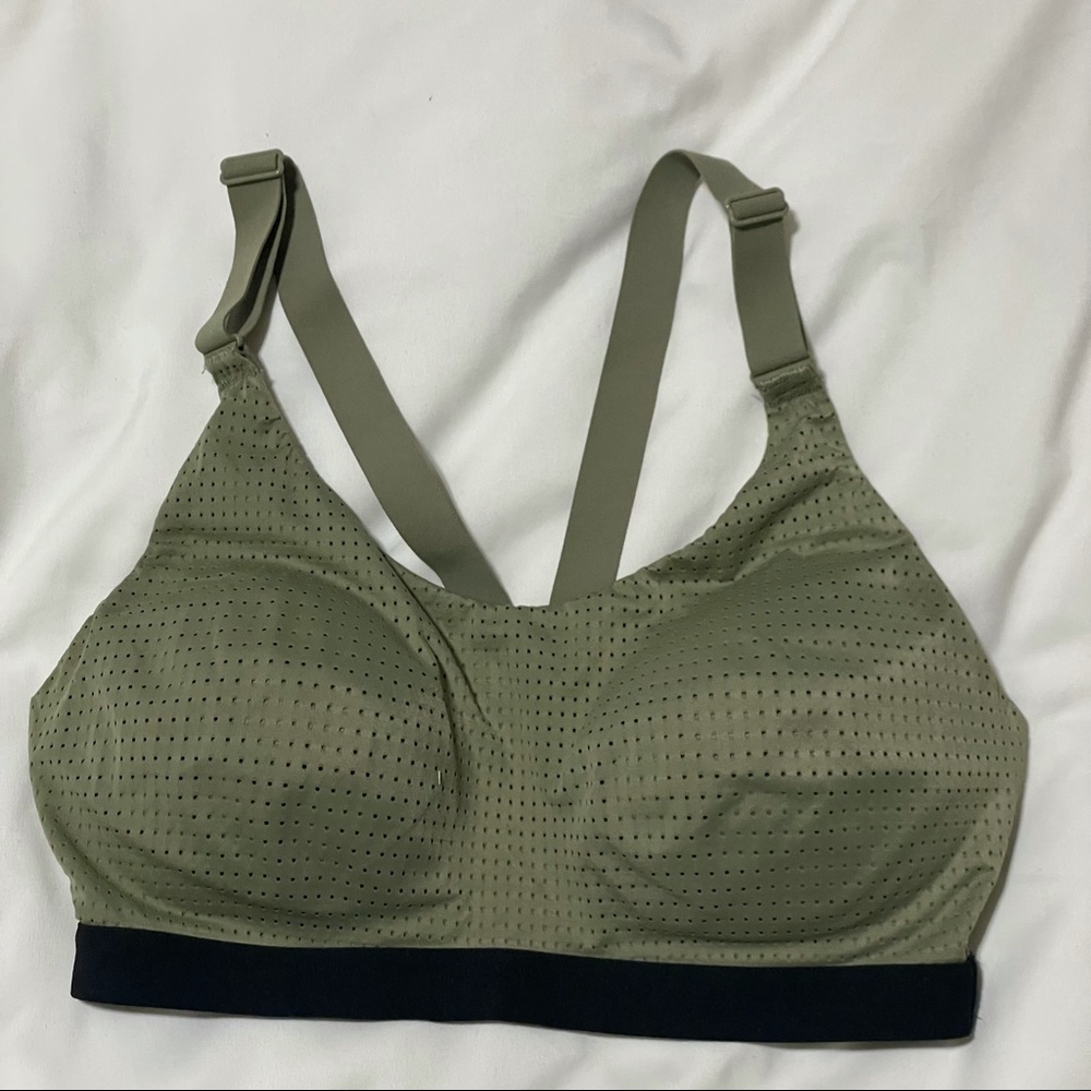VS Sports Bra